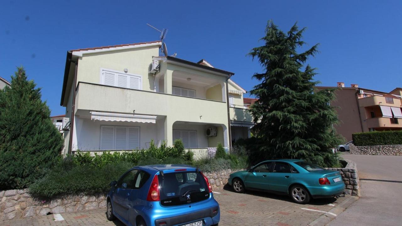 Apartments Grahovac Malinska Buitenkant foto
